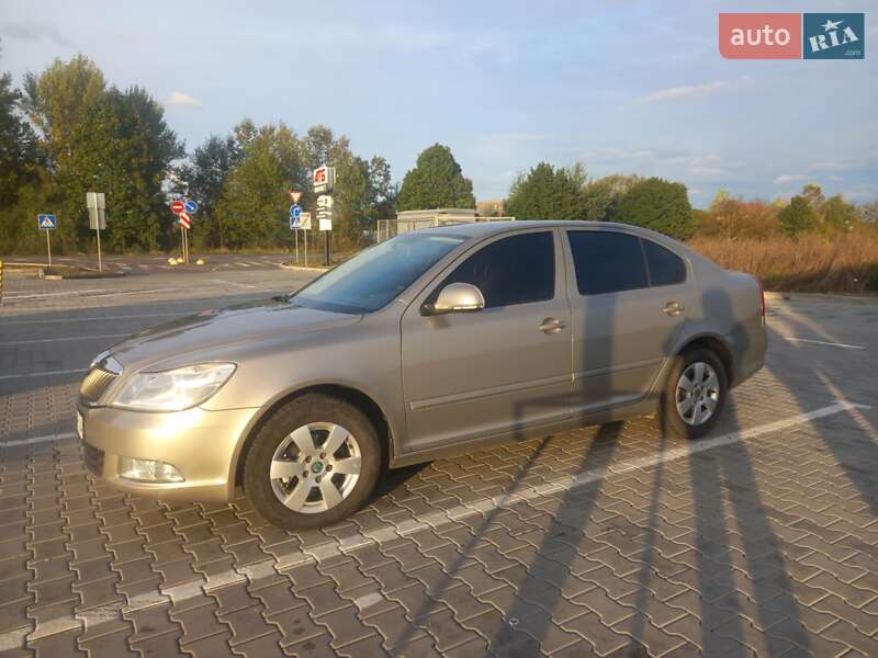 Ліфтбек Skoda Octavia 2011 в Ужгороді
