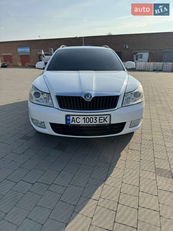 Універсал Skoda Octavia 2012 в Володимирі