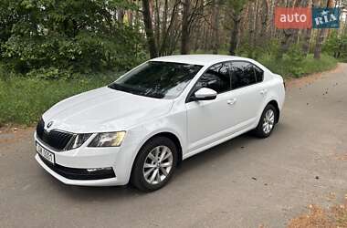 Лифтбек Skoda Octavia 2017 в Бородянке