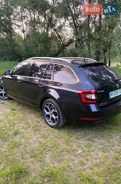 Универсал Skoda Octavia 2020 в 
