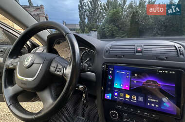 Ліфтбек Skoda Octavia 2009 в 