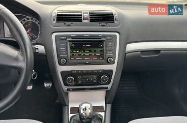 Лифтбек Skoda Octavia 2009 в 