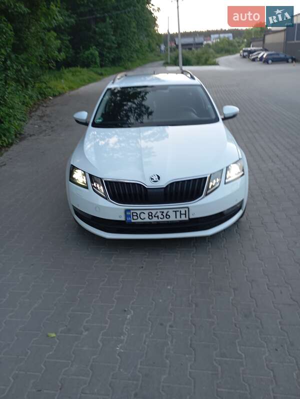 Универсал Skoda Octavia 2018 в Городке