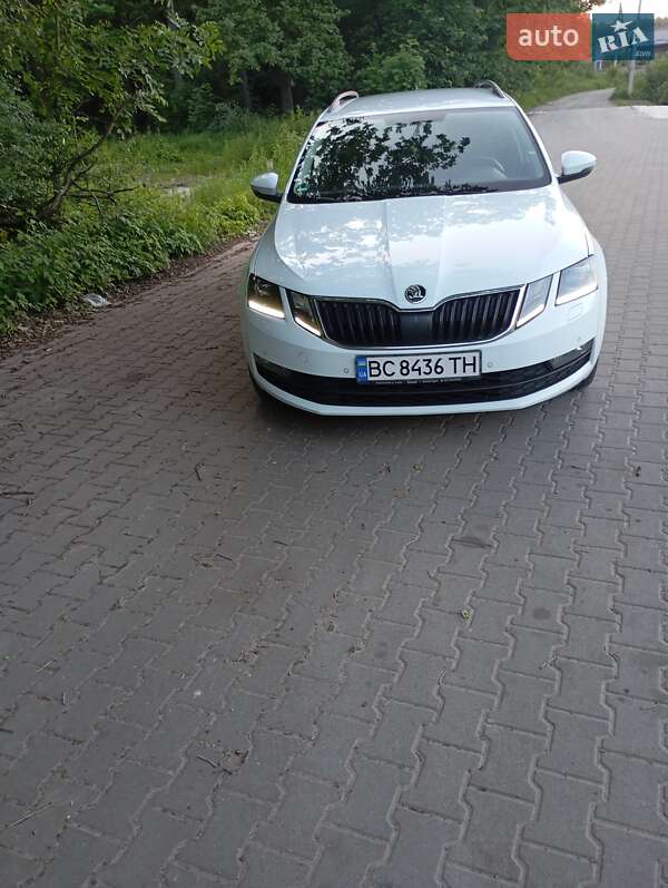 Универсал Skoda Octavia 2018 в Городке