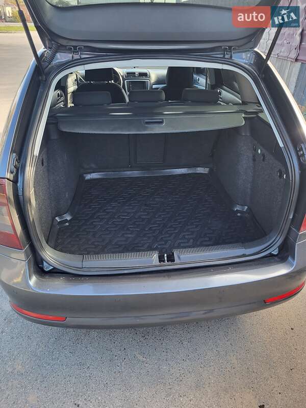 Универсал Skoda Octavia 2010 в Чернигове