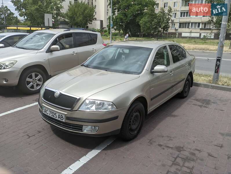 Лифтбек Skoda Octavia 2005 в Киеве