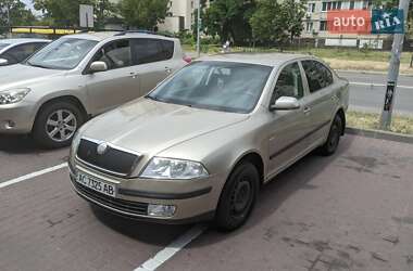 Лифтбек Skoda Octavia 2005 в 