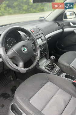 Лифтбек Skoda Octavia 2006 в 