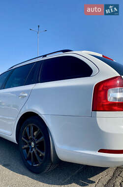 Универсал Skoda Octavia 2009 в 