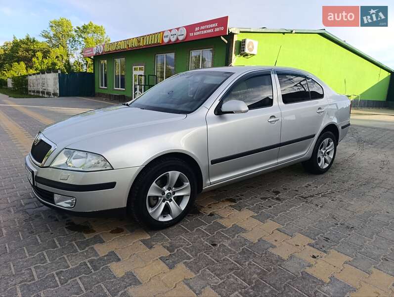 Лифтбек Skoda Octavia 2006 в Новоднестровске