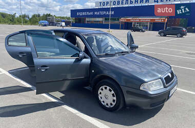 Хэтчбек Skoda Octavia 2005 в 