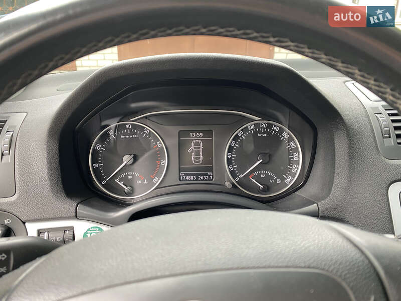 Лифтбек Skoda Octavia 2010 в Черкассах