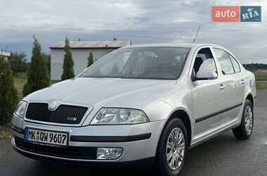 Лифтбек Skoda Octavia 2005 в 