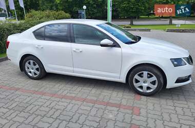 Лифтбек Skoda Octavia 2017 в 