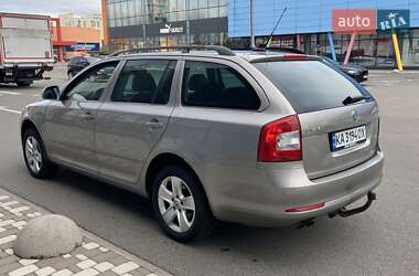 Універсал Skoda Octavia 2012 в 