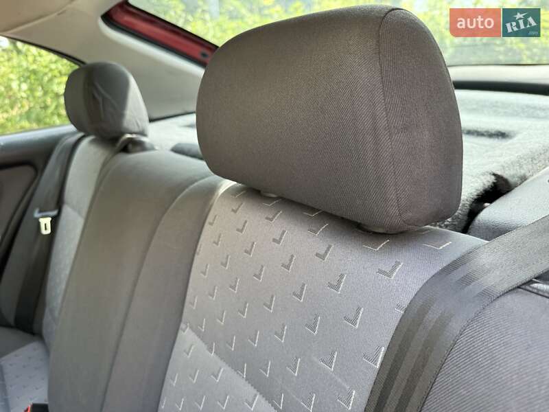 Лифтбек Skoda Octavia 2006 в Ровно