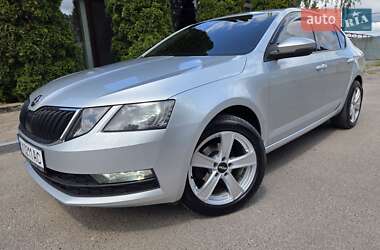 Ліфтбек Skoda Octavia 2019 в Краснограді