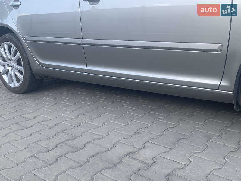 Лифтбек Skoda Octavia 2011 в Луцке