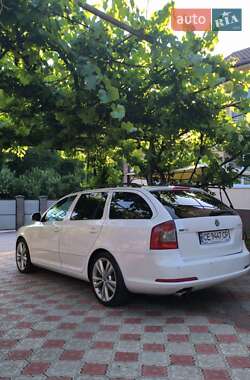 Универсал Skoda Octavia 2011 в 