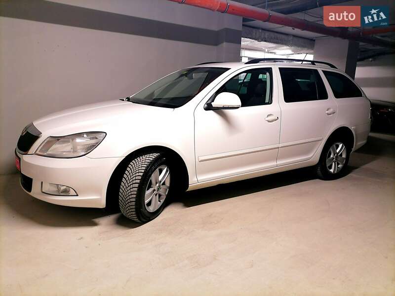 Универсал Skoda Octavia 2012 в Одессе