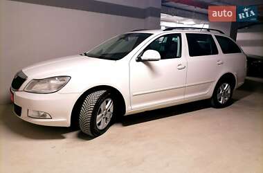 Универсал Skoda Octavia 2012 в 