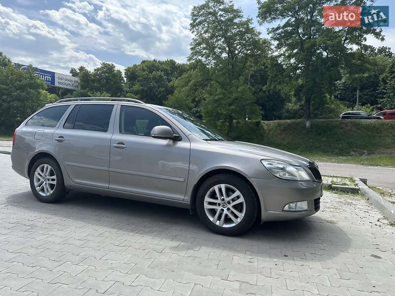 Універсал Skoda Octavia 2013 в Галичі