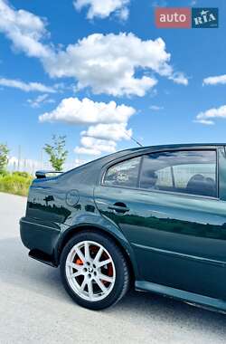 Лифтбек Skoda Octavia 2002 в 