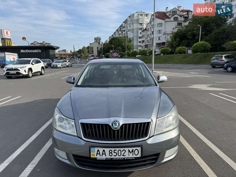 Лифтбек Skoda Octavia 2012 в 