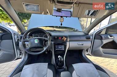 Лифтбек Skoda Octavia 2000 в 