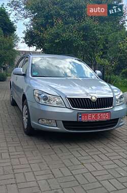 Універсал Skoda Octavia 2009 в Луцьку