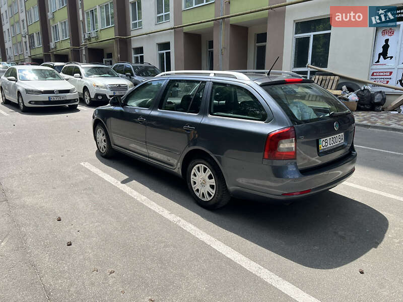 Универсал Skoda Octavia 2012 в Софиевской Борщаговке