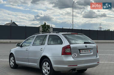 Універсал Skoda Octavia 2010 в 