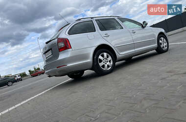Універсал Skoda Octavia 2010 в 