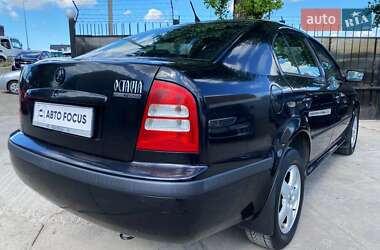 Лифтбек Skoda Octavia 2008 в 