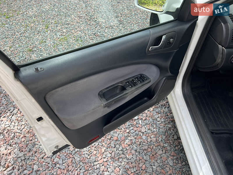 Универсал Skoda Octavia 2008 в Чернигове