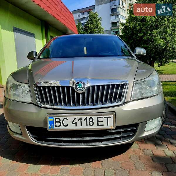 Лифтбек Skoda Octavia 2009 в Львове