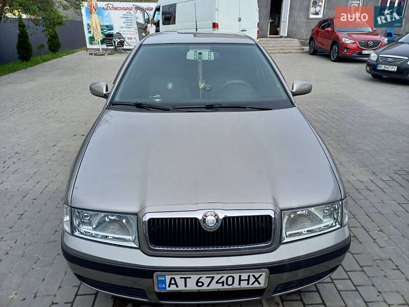 Лифтбек Skoda Octavia 2008 в Рогатине