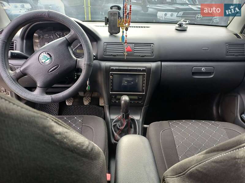 Лифтбек Skoda Octavia 2008 в Рогатине