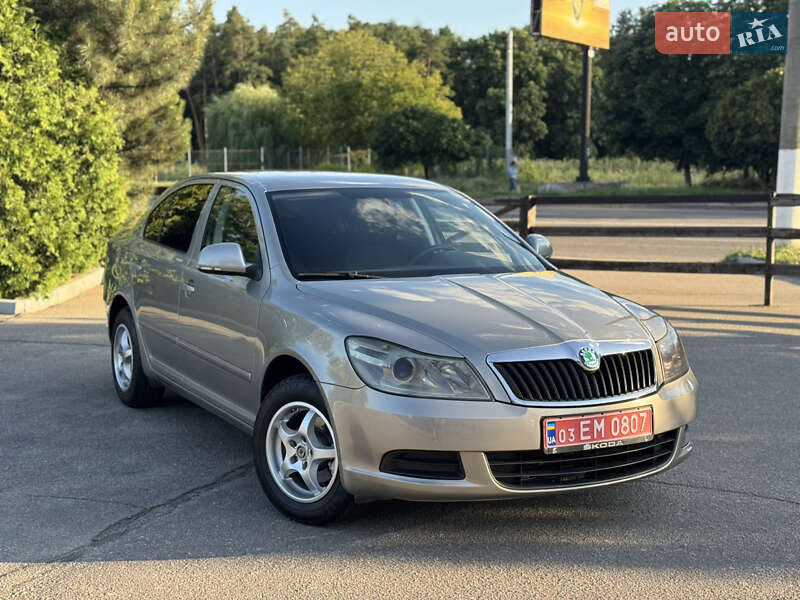 Лифтбек Skoda Octavia 2008 в 