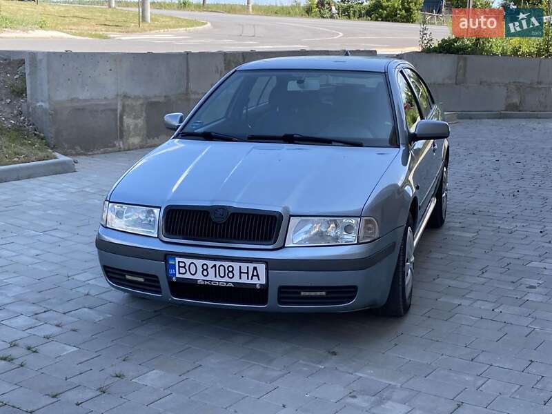 Ліфтбек Skoda Octavia 2003 в Тернополі