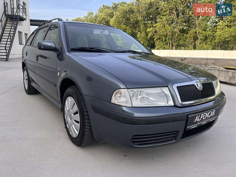 Универсал Skoda Octavia 2004 в 