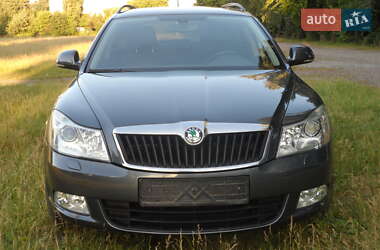 Универсал Skoda Octavia 2012 в 