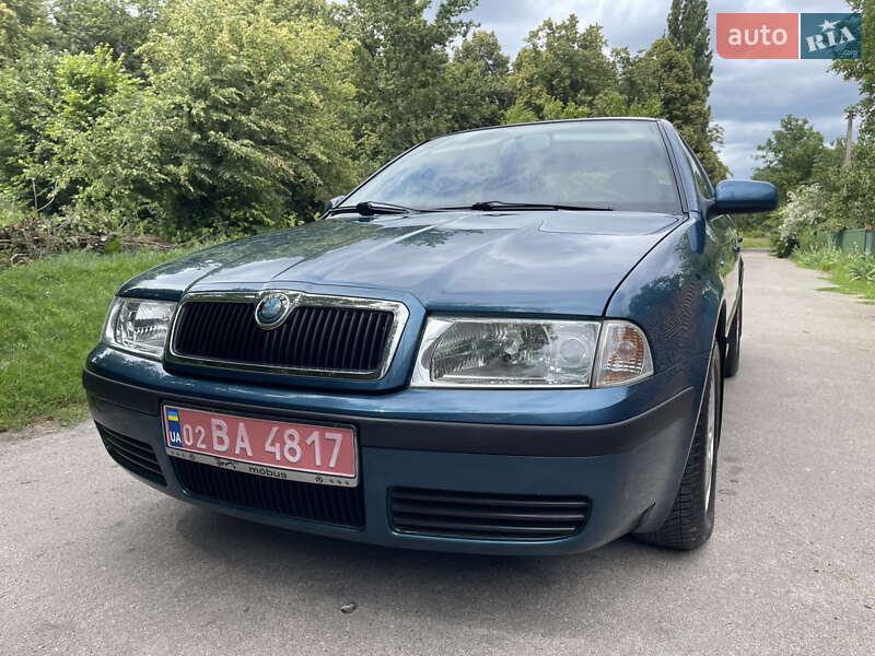 Лифтбек Skoda Octavia 2004 в Умани