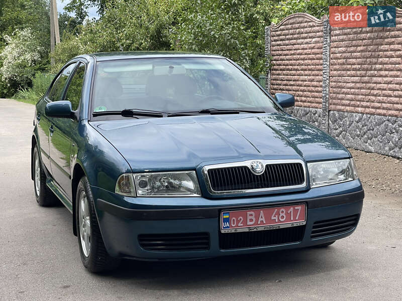 Лифтбек Skoda Octavia 2004 в Умани