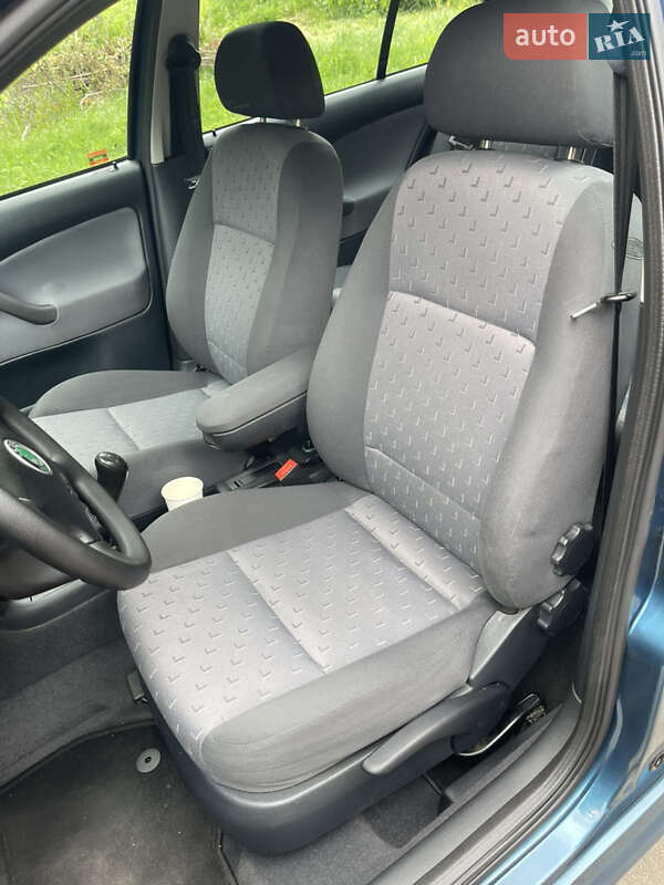 Лифтбек Skoda Octavia 2004 в Умани