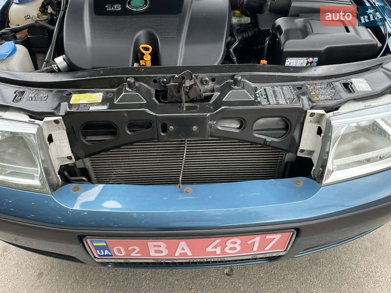 Лифтбек Skoda Octavia 2004 в Умани