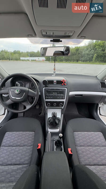 Лифтбек Skoda Octavia 2011 в Пустомытах