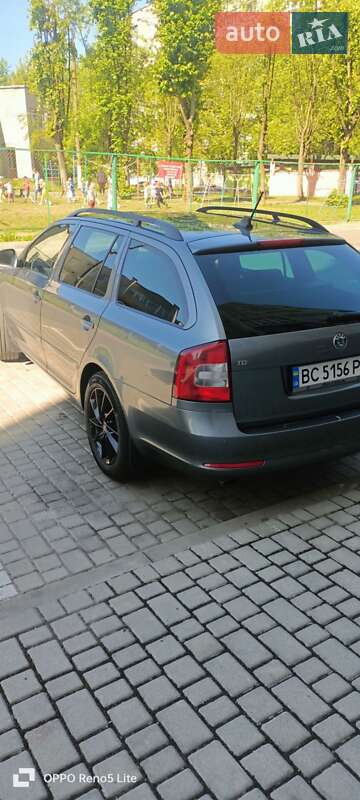 Універсал Skoda Octavia 2012 в Новояворівську