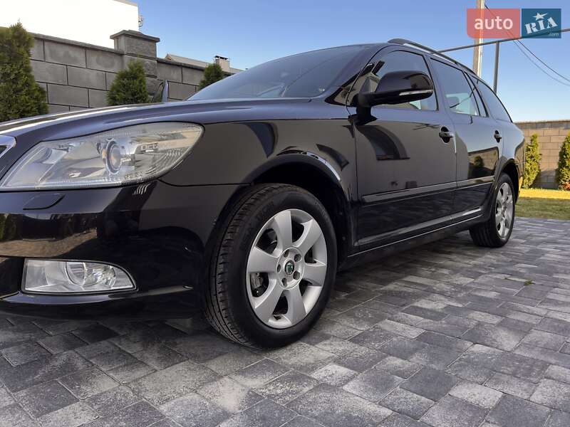 Універсал Skoda Octavia 2009 в Рівному