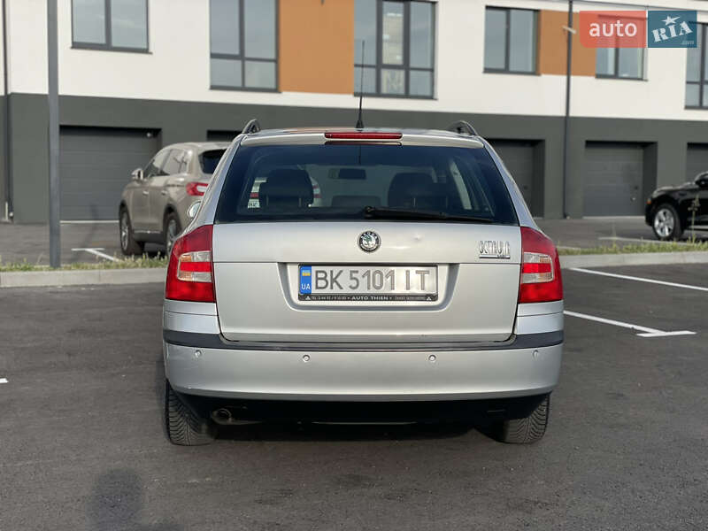 Универсал Skoda Octavia 2005 в Ровно